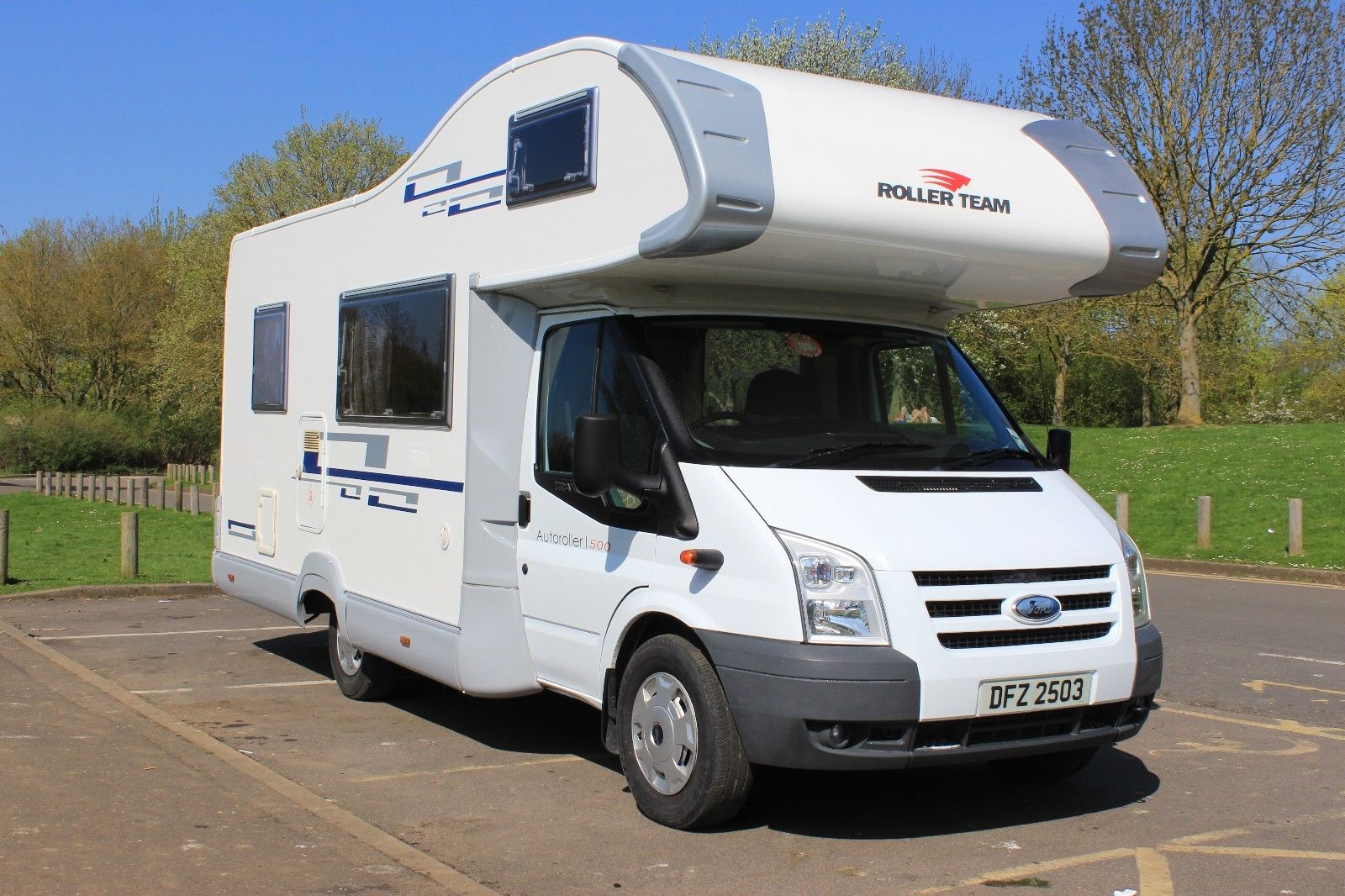 Vehicle lot 488